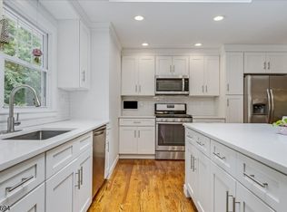 5 Persimmon Way, Springfield, NJ 07081