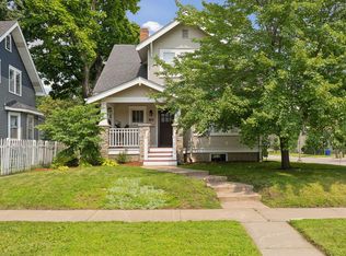 875 Ivy Ave E, Saint Paul, MN 55106