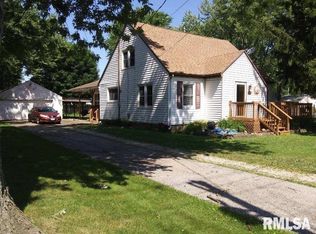 910 10th St, Silvis, IL 61282