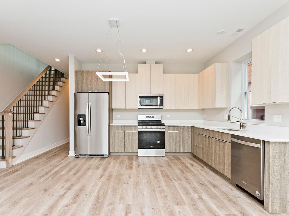 1st image of 2737 N Ashland Ave #3S