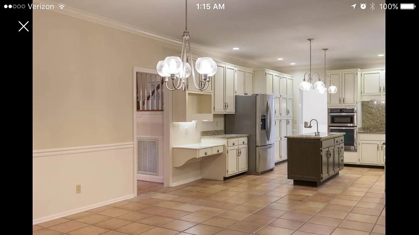 5 bed, 4444 sqft, $3,995 — Photo 3