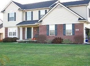 8364 Hunt Club Ct, Grand Blanc, MI 48439