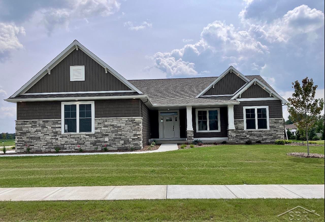 159 Queens Creek Dr N, Frankenmuth, MI 48734 Zillow