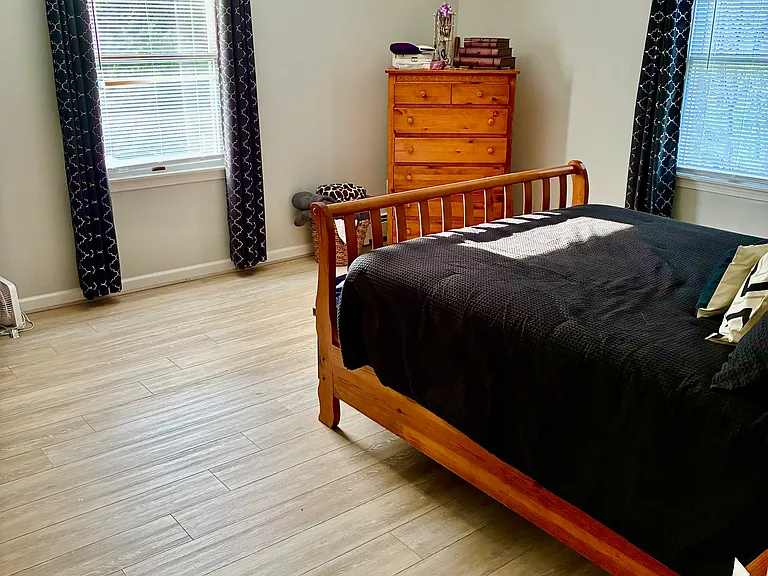 60 Dickerman Ave #60 — Photo 13