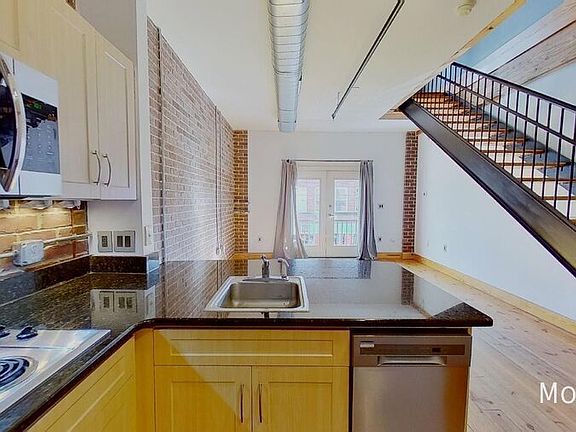 5th image of 3205 Davidson St Unit 204