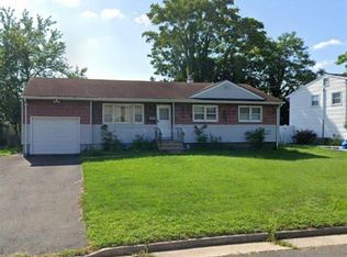 9 Ruth Pl, Piscataway, NJ 08854