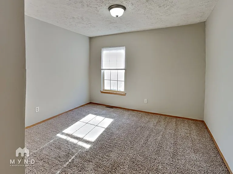 1143 S Brown Ave — Photo 12