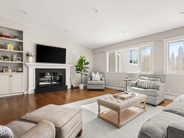 237 Atlantic Ave, Swampscott, MA 01907