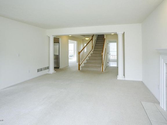 3025 vally glenn circle-105