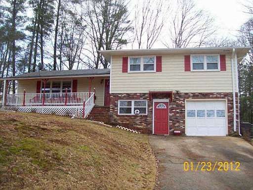 2nd image of 103 Lewis Dr