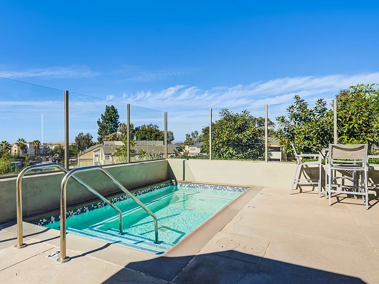Solterra Ecoluxury Apartments — Photo 29