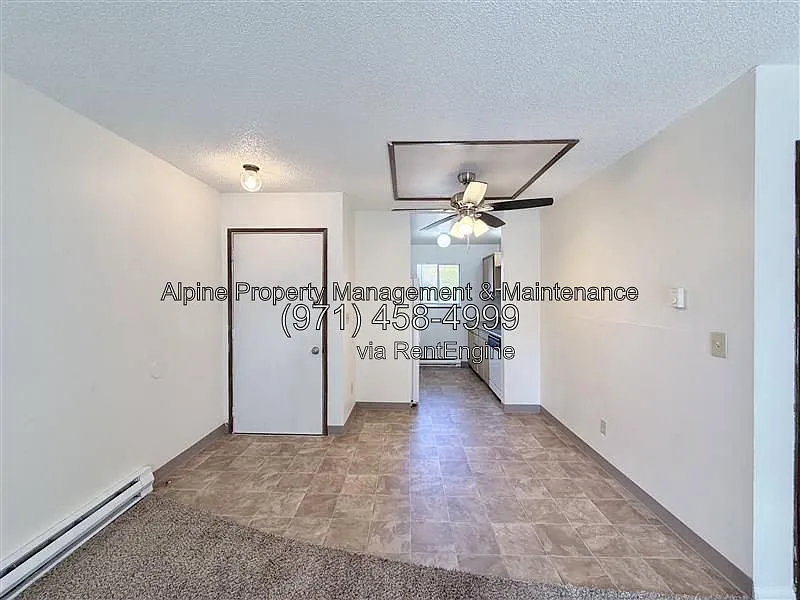 2 bed, 1.0 bath, 900 sqft, $1,395 — Photo 3