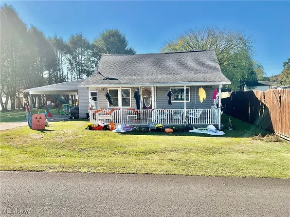 15 Stanley St, Newport, OH 45768