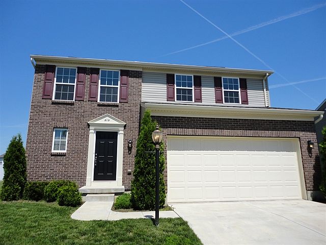 1st image of 819 Chapelgate Dr