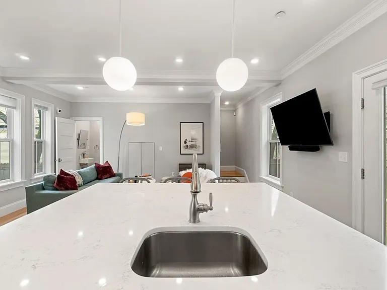 20 Tufts St #20 — Photo 8