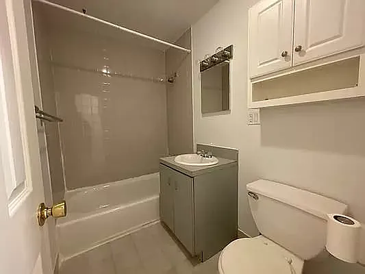 Rented by Limestone Realty Bklyn, LLC | media 7