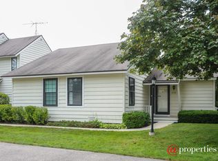 606 Dunham Rd, Gurnee, IL 60031