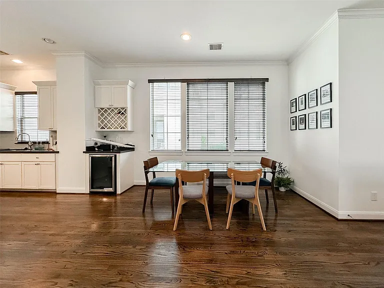 2 Hermann Park Ct — Photo 12