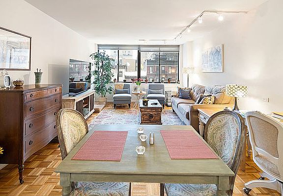 3rd image of 255 E 49th St APT 6C