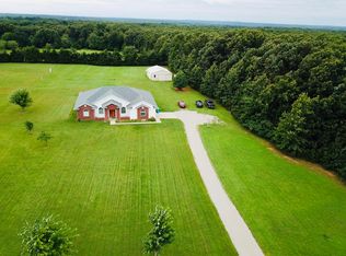 241 Deerfield Dr, Niangua, MO 65713