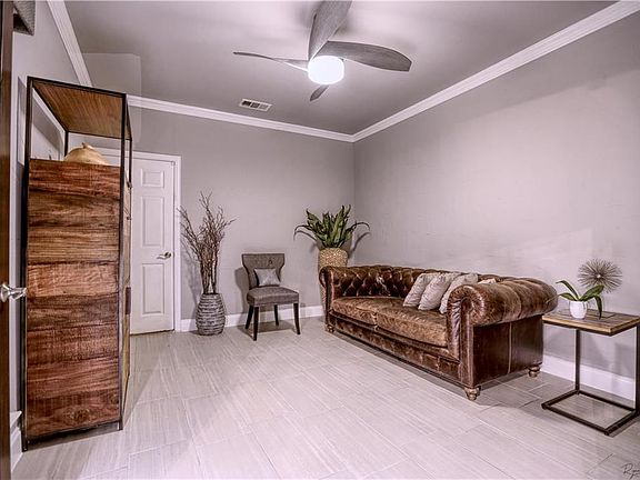 4th image of 5716 Almond Ln