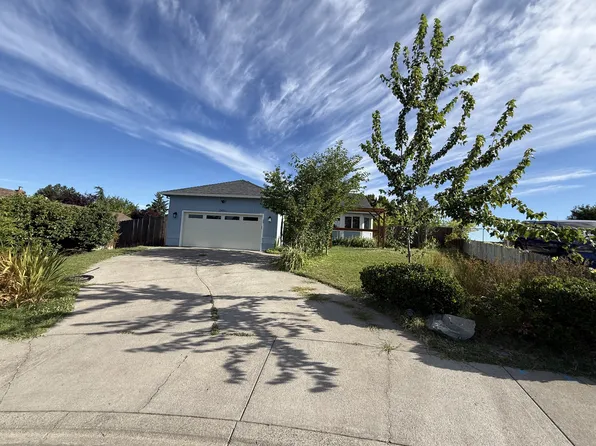 2431 Bell Ct, Medford, OR 97504