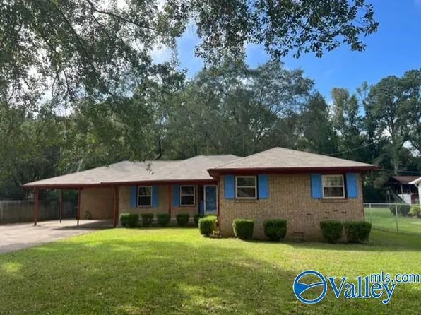 1315 Plaza St SE, Decatur, AL 35603