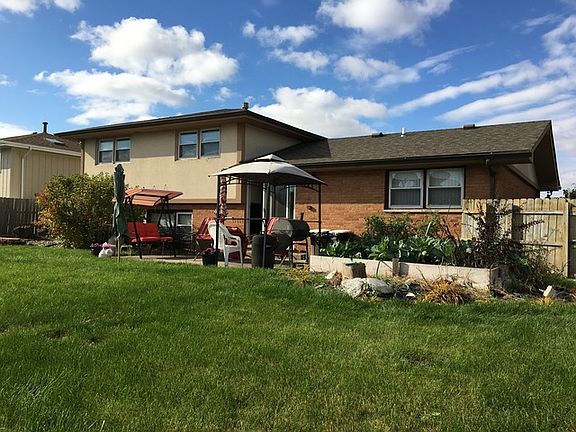 5th image of 19609 Lake Park Dr