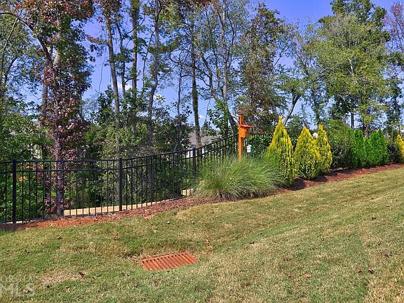 5th image of 137 Marigold Ct