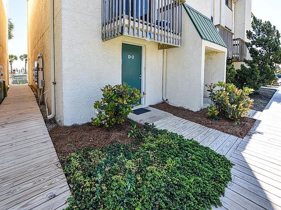 3rd image of 240 W Gorrie Dr