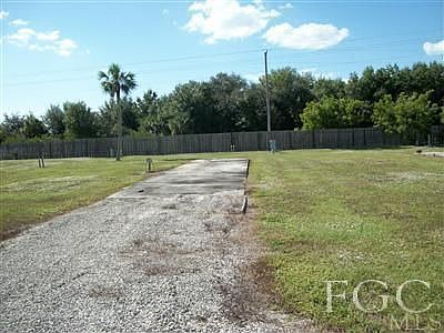 Home for Sale in Moore Haven, FL $5,000