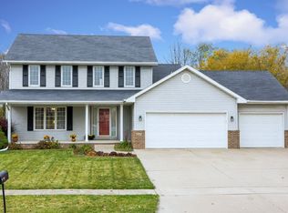223 SW Hickory Gln, Grimes, IA 50111