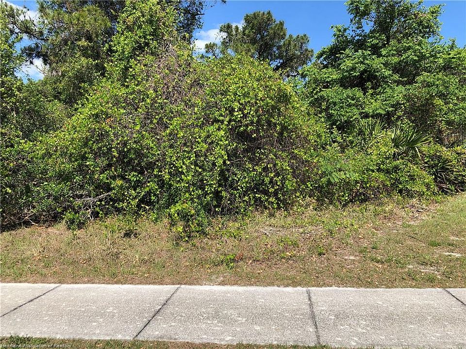 1st image of 4617 Bonnie Dr