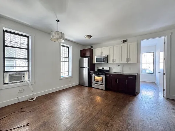 806 Lenox Road image 1 of 8