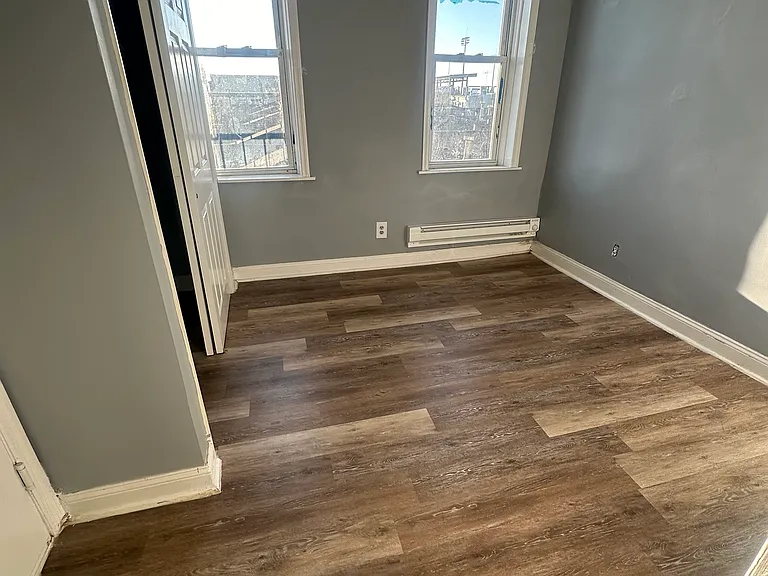 2301 Central Ave #4D — Photo 4