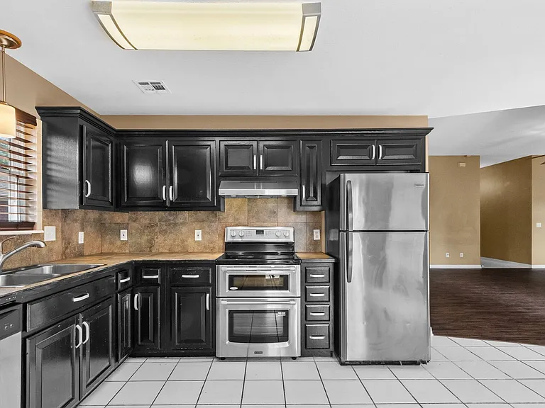 794 N Blazing Star Dr — Photo 13