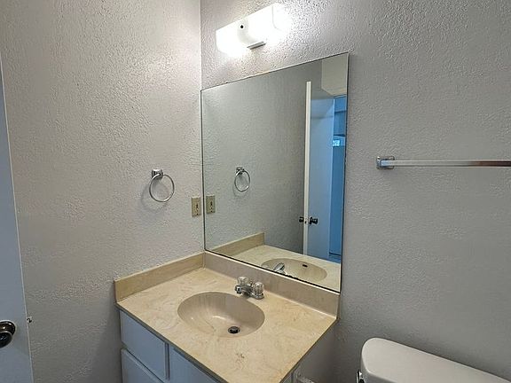 4th image of 9019 Sawtooth Ln APT A