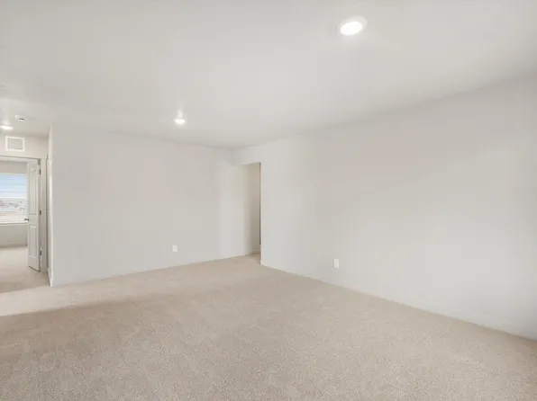 3569 S 3150 West St, West Haven, UT 84401