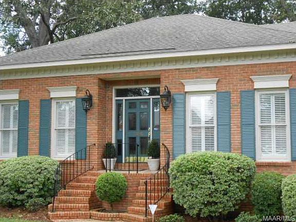 3rd image of 106 Wood Vale Dr