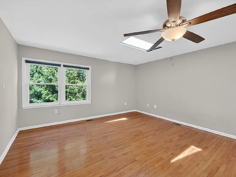 21228 McFadden Sq #314 — Photo 14