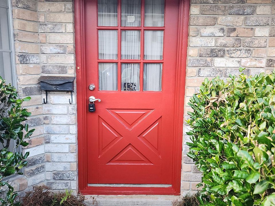 1st image of 436 Longmeadow St