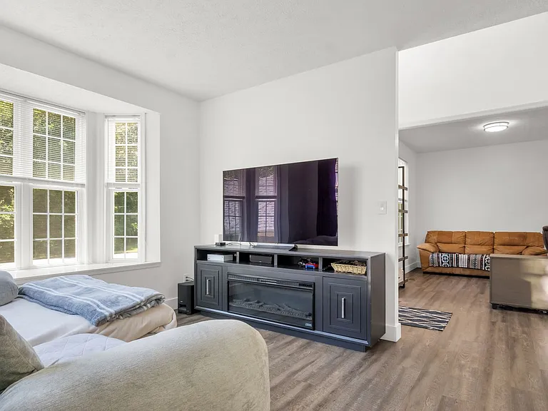 717 Lantern Pl — Photo 12