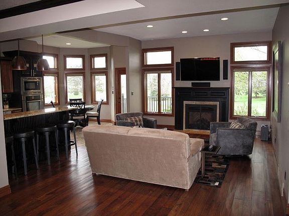 4th image of 106 Emerald Meadows Cir