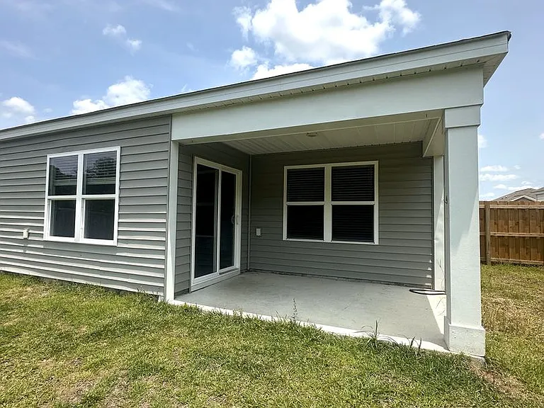 631 Avington Ln NE — Photo 19