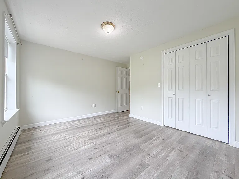 9 Dakota Dr — Photo 8