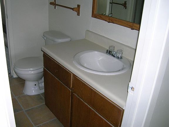 bath with good counter space
