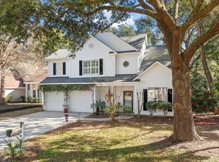 1927 Oak Tree Ln, Mount Pleasant, SC 29464