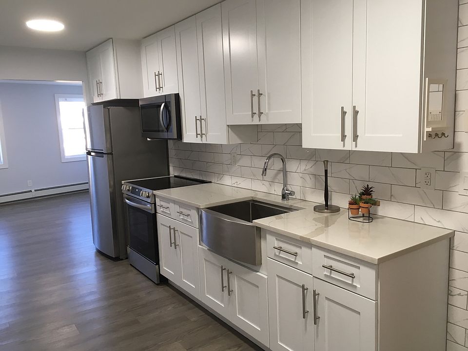 1st image of 335 Palisade Ave APT 3