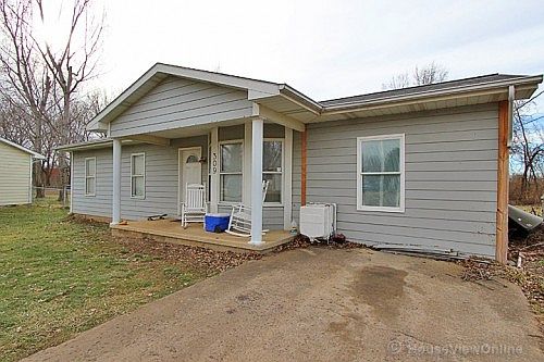 5th image of 309 N Harry Jr St
