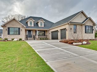 8704 Polo Ridge Ct, Burr Ridge, IL 60527